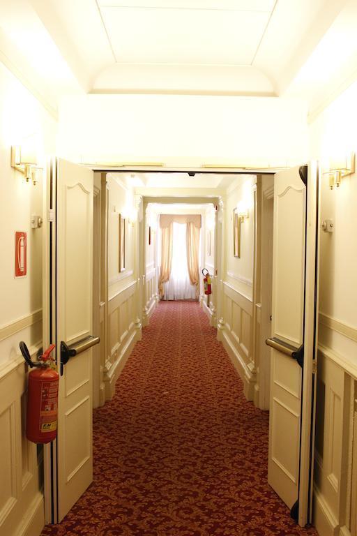 Фото Grand Hermitage 4*