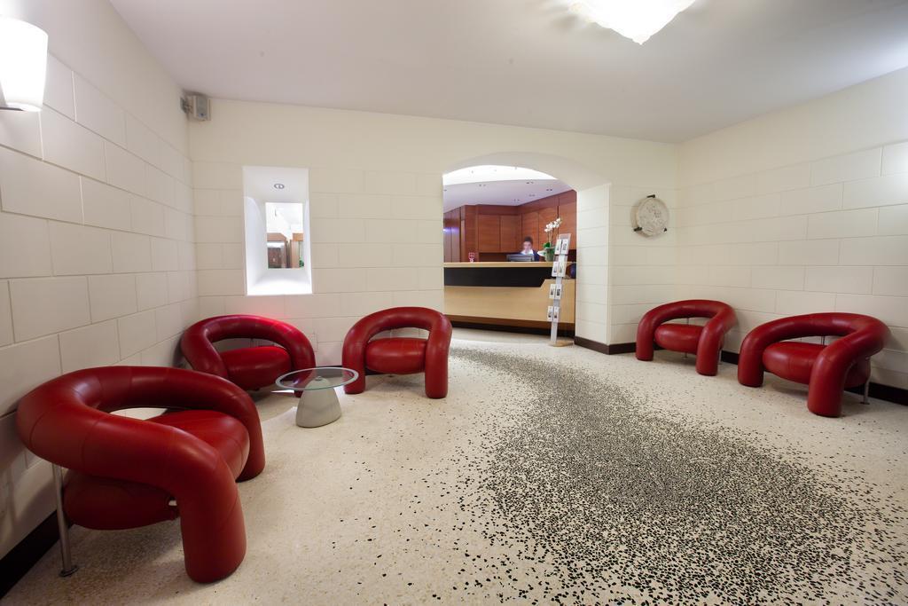 Отель Memphis 4*