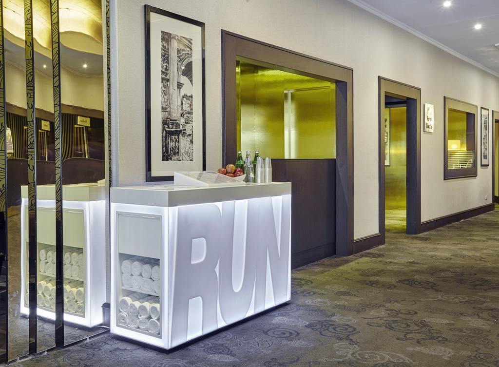 Crowne Plaza Hotel St Peter’s 4* суреті