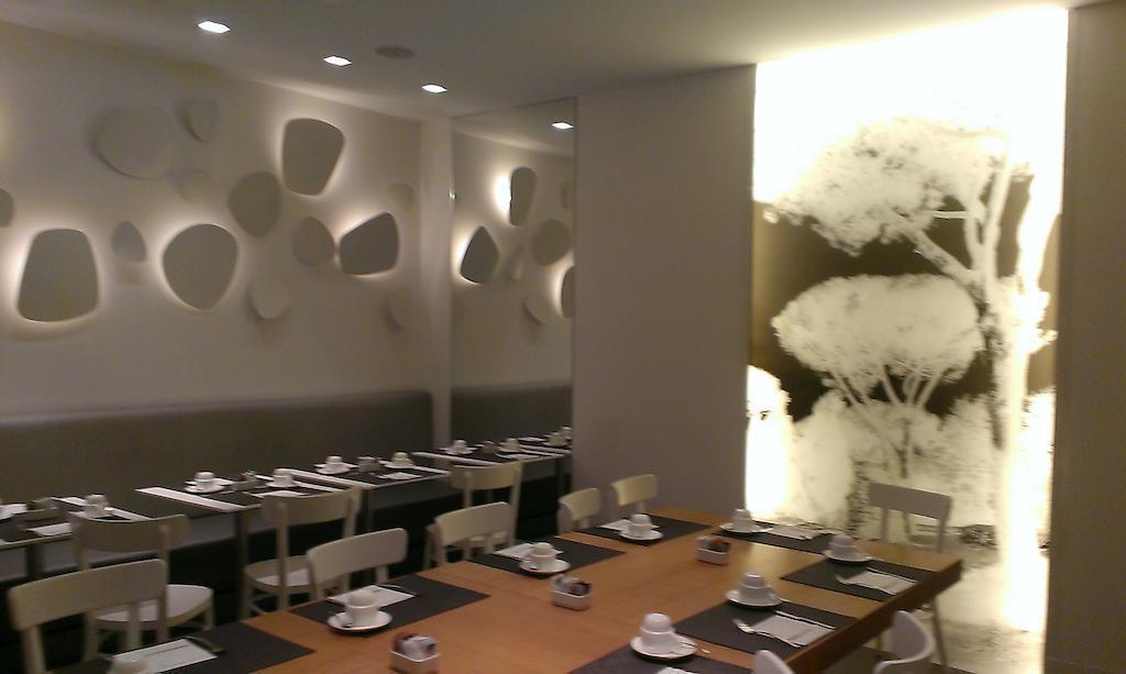 White Hotel 4* суреті