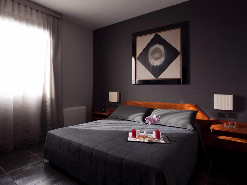 Zone 4* қонақ үйі