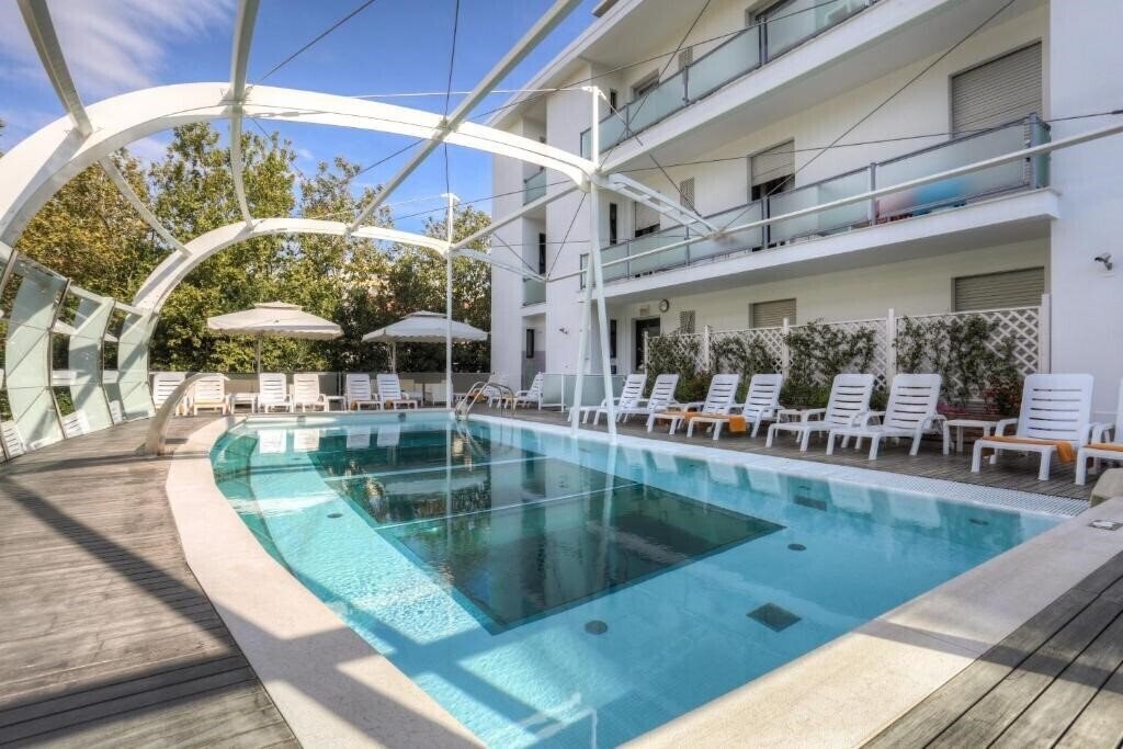 Hotel Boemia 4* суреті