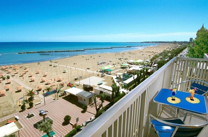 Фото Hotel Near Carnaby Disco 3*