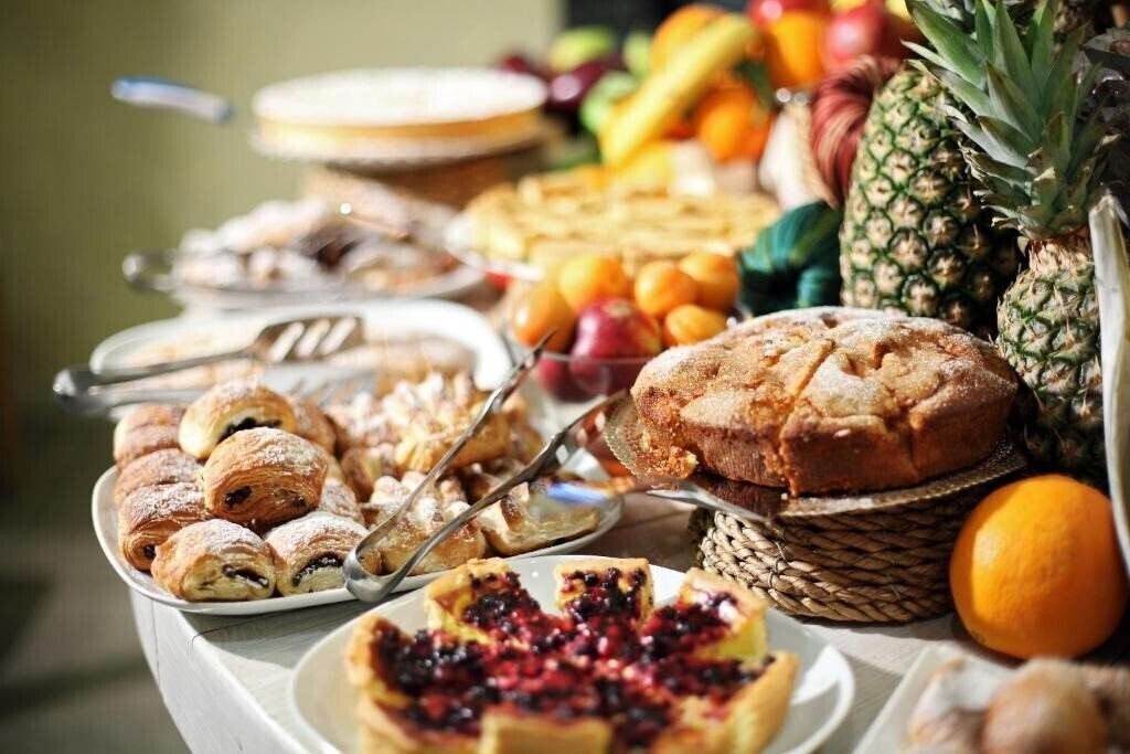 Hotel Trieste 4* суреті