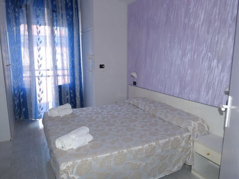 Картинка Saxon 3*