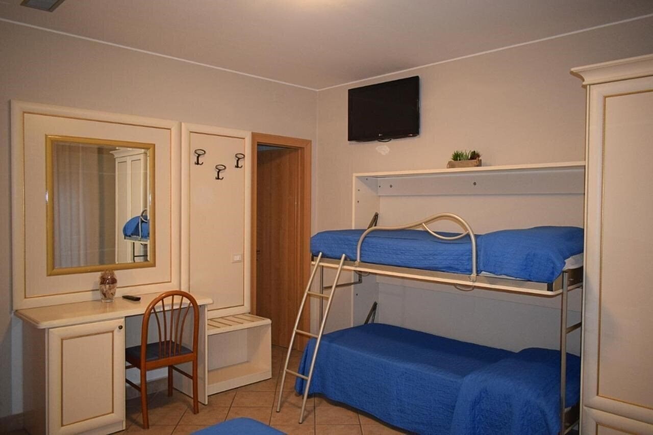 Hotel Donau 3* суреті