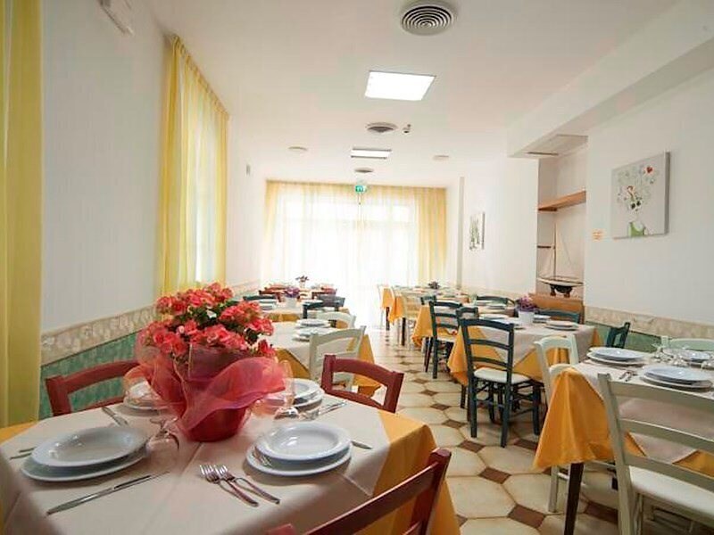 Luciana 3* суреті