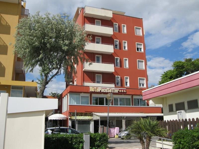 Pacesetter (Viserba) 3* қонақ үйі