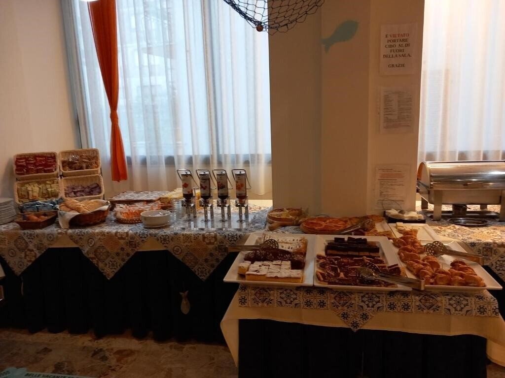 Hotel Alaska 3* фотосуреті