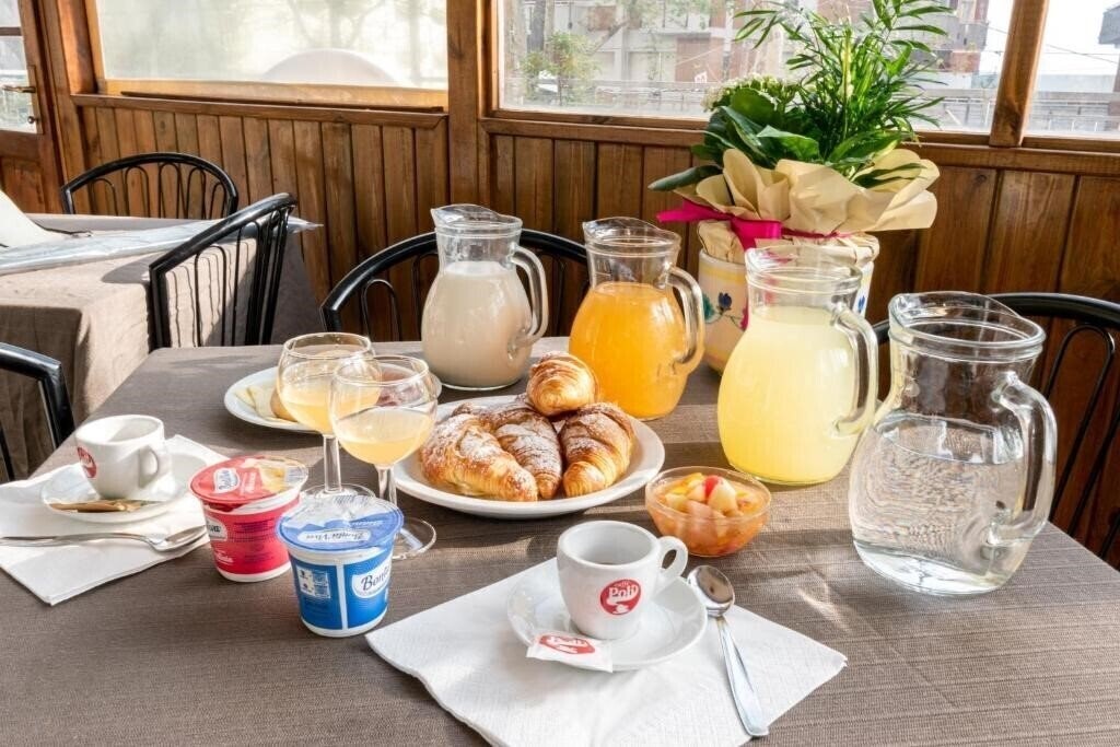 Hotel Lily 2* суреті