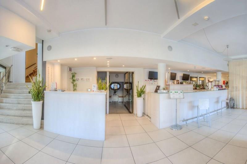 Hotel Ferretti Beach 4* суреті