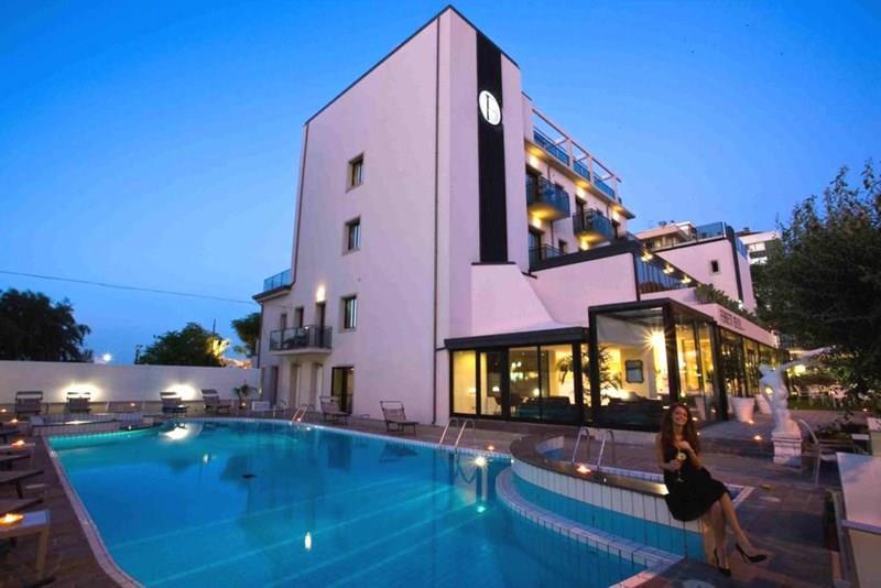 Hotel Ferretti Beach 4* қонақ үйі