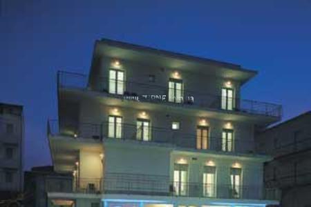 Gattei 3* қонақ үйі