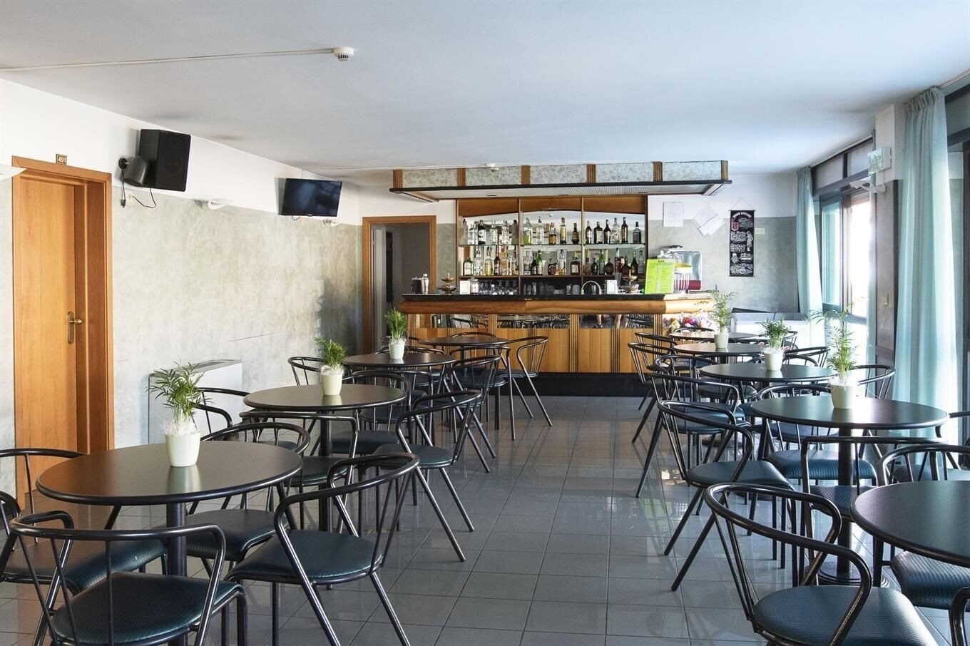 Hotel Armstrong 3* суреті