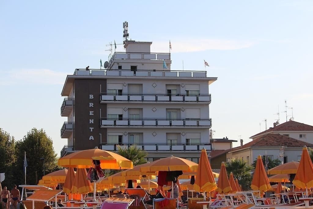Отель Brenta (Rimini) 3*