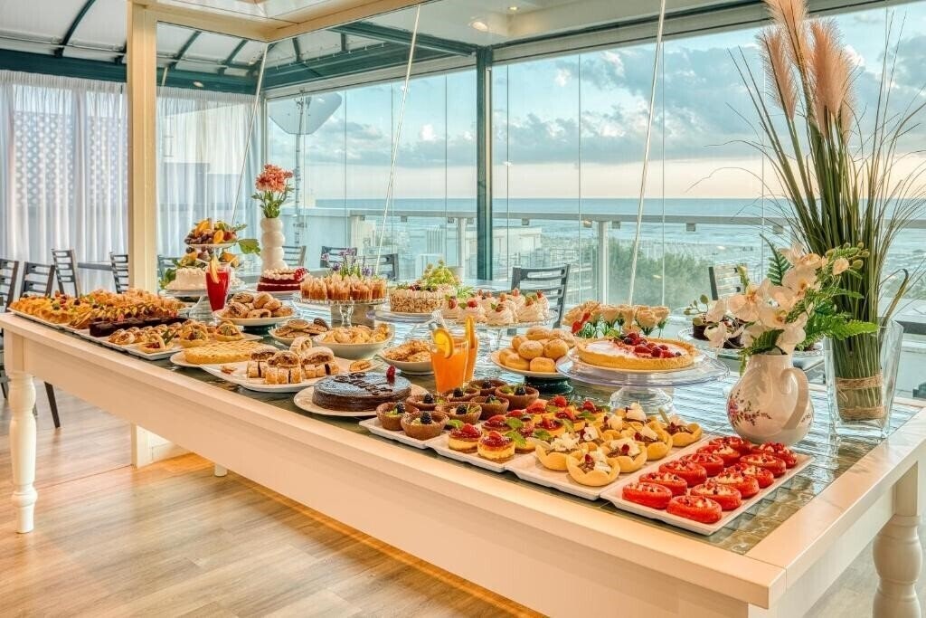 Augustus (Marina Centro) 3* суреті