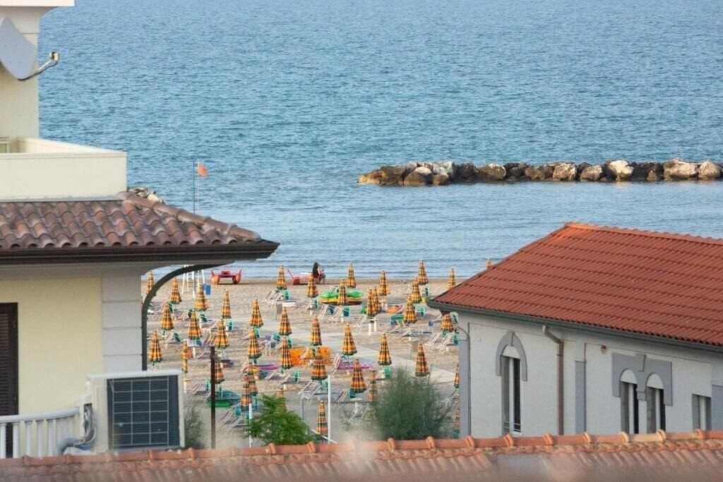 Hotel Kariba 2* фотосуреті