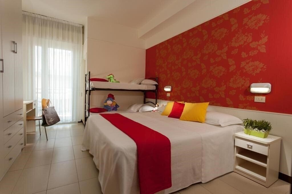 Konrad 3* суреті