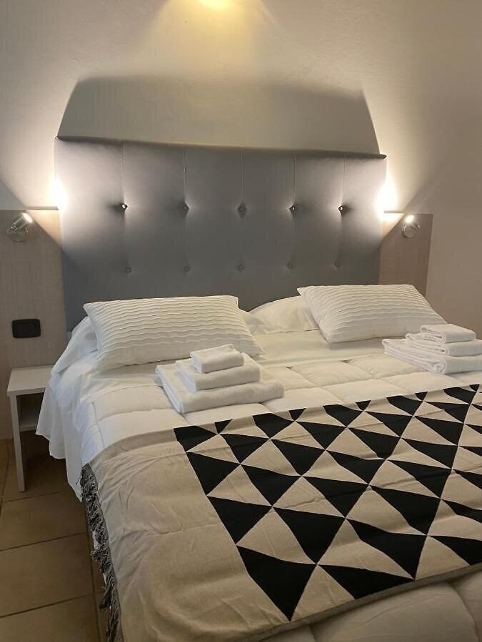 Hotel Noah Beach 3* фотосуреті