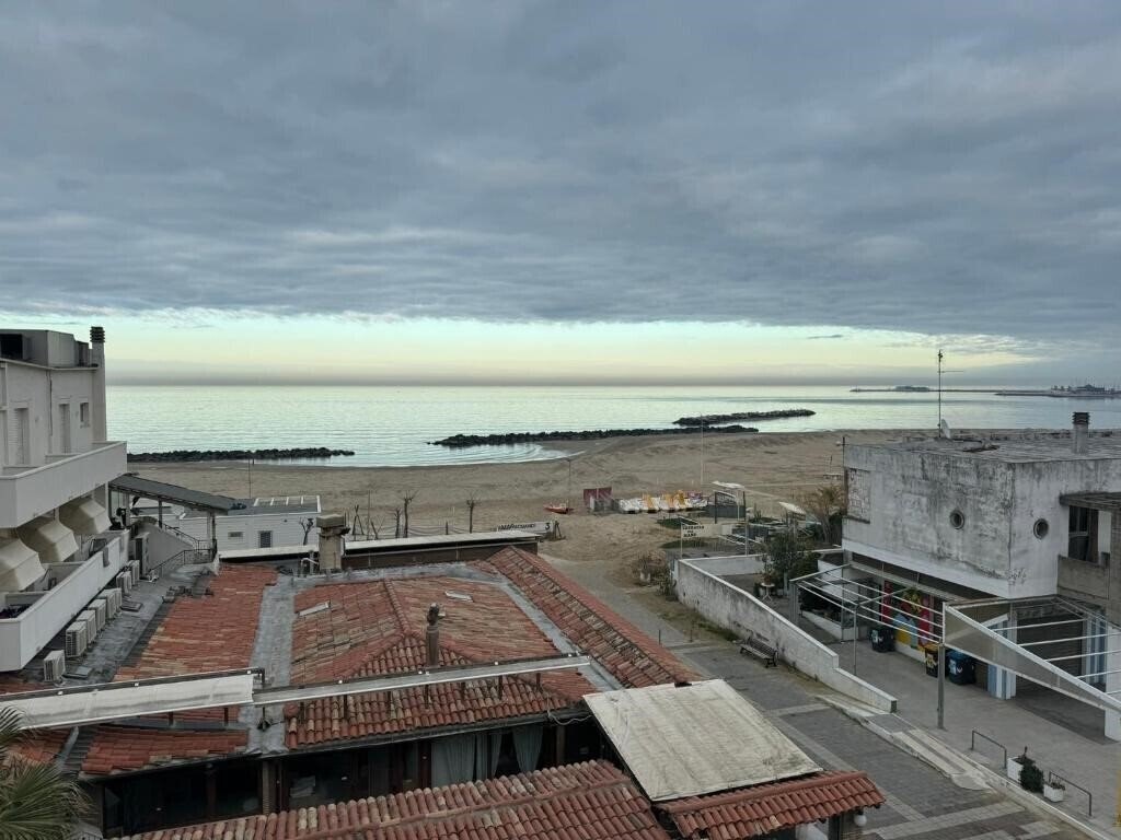 Liston 3* фотосуреті