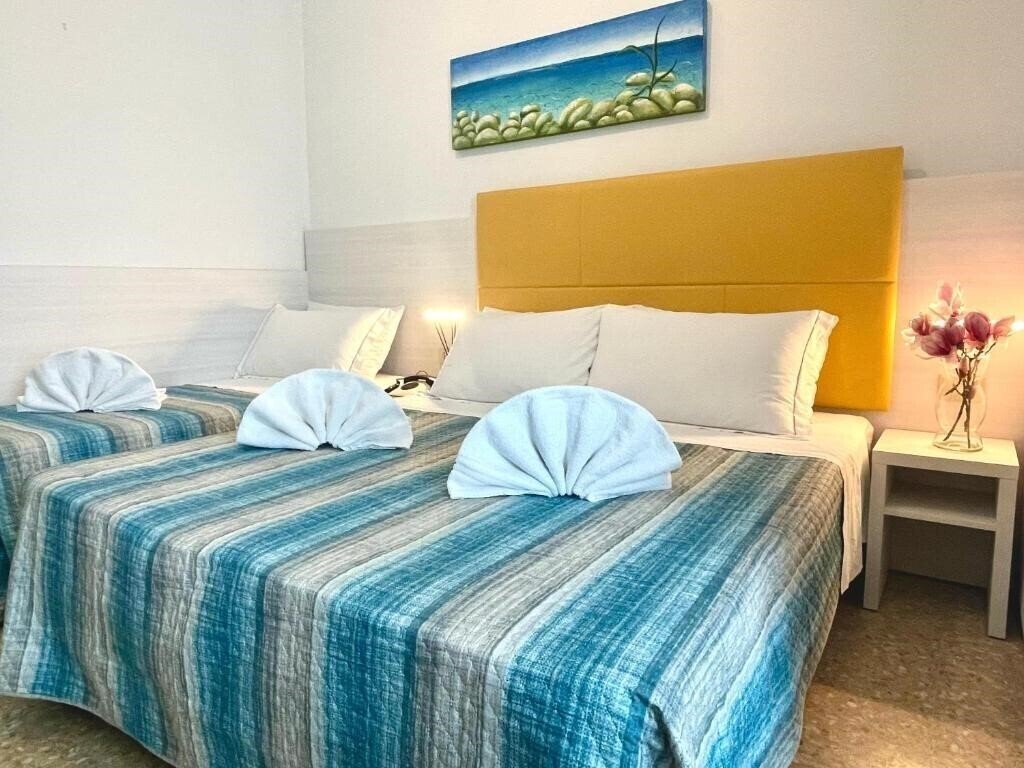 Crystal 3* фотосуреті