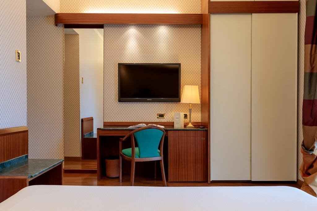 Polo 4* суреті