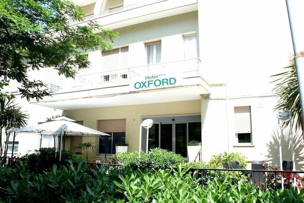 Отель Oxford 3*