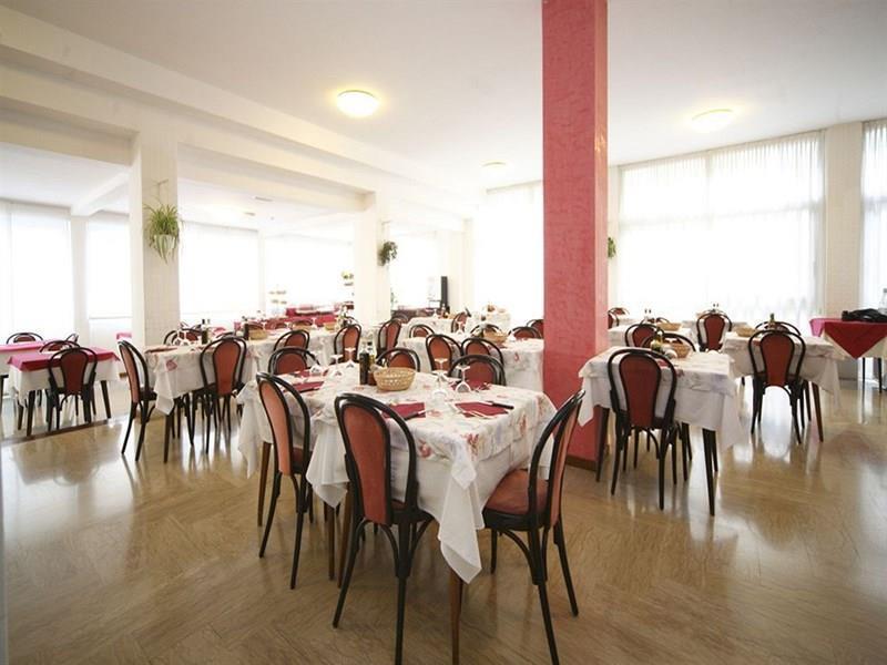 Bamby 3* суреті