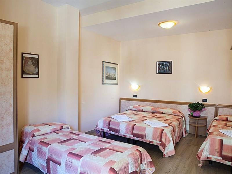 Bamby 3* фотосуреті