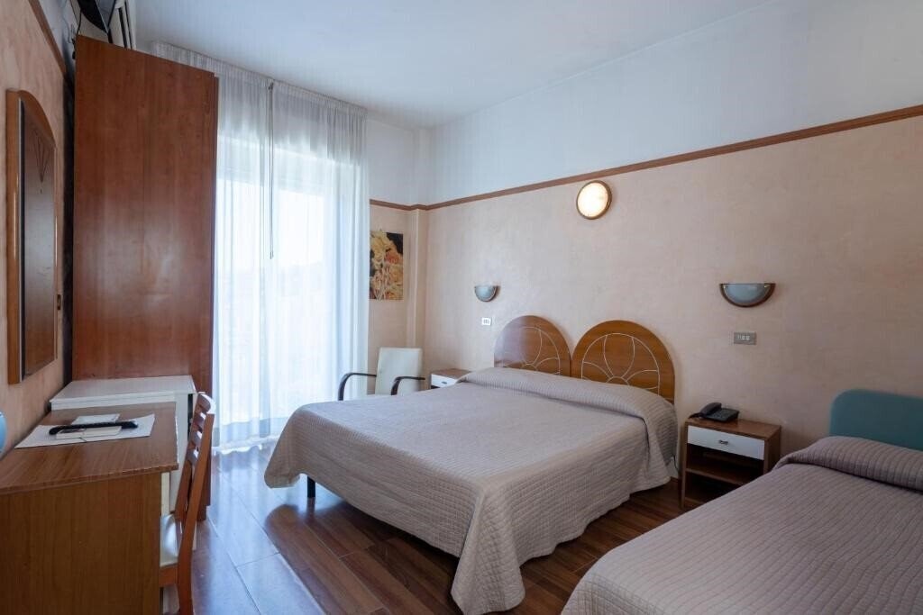 Britannia 3* қонақ үйі