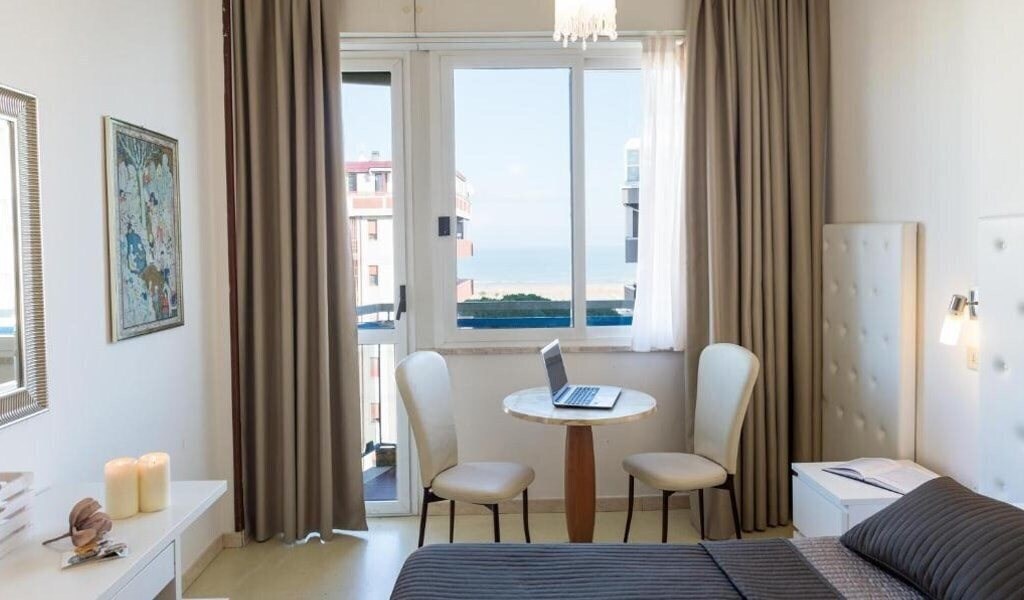 Отель La Perla 3*