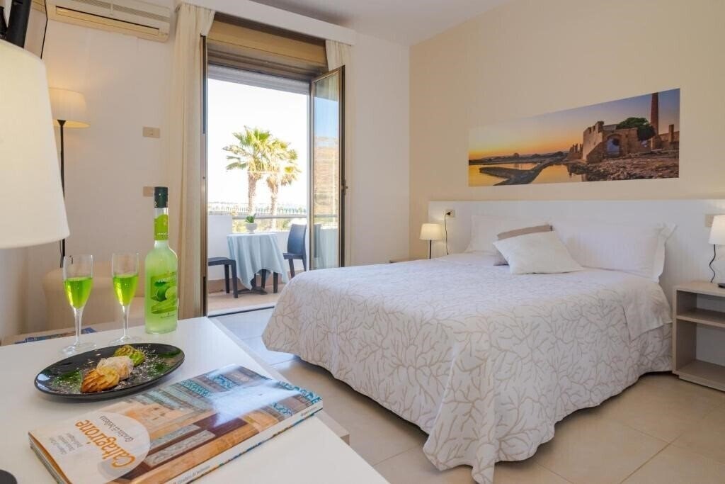 Фото Jonio (Lido Di Noto) 3*