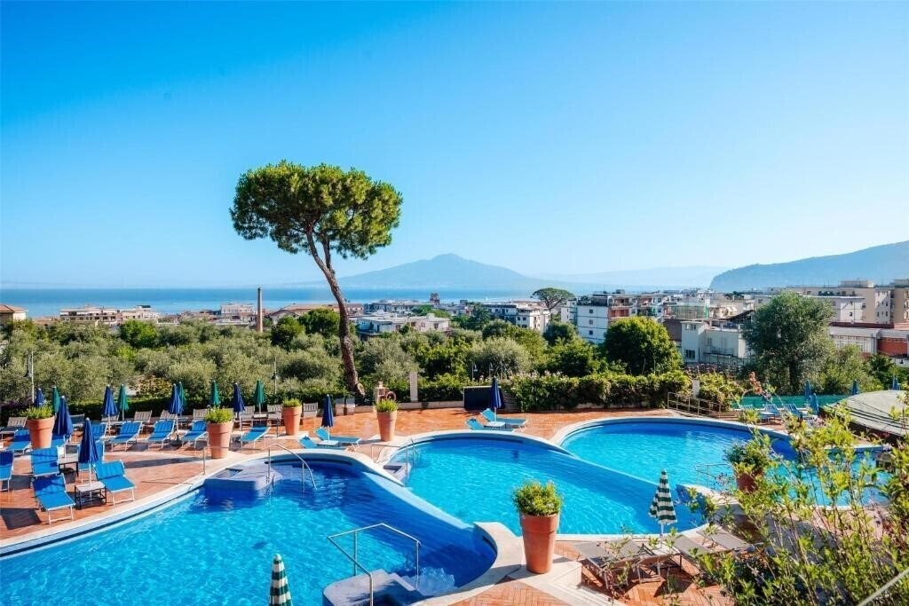 Hilton Sorrento Palace 4* қонақ үйі
