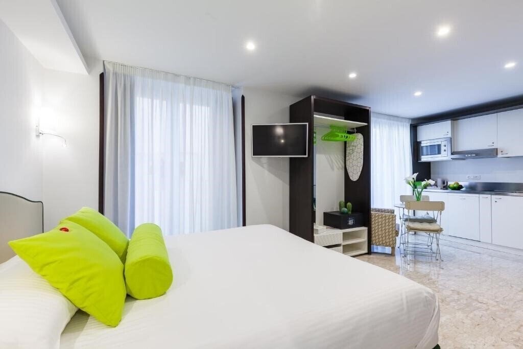 Фото Boutique Hotel Sorrento Flats 3*