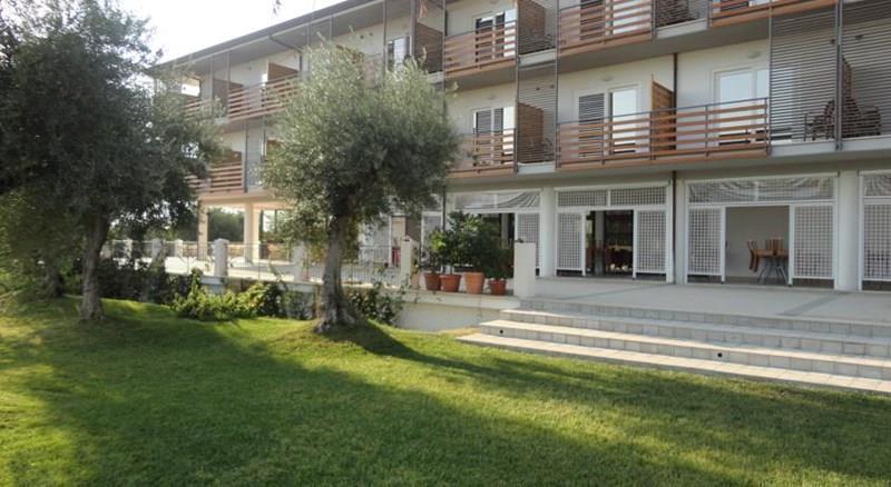 Elaia Grand Hotel 3* суреті