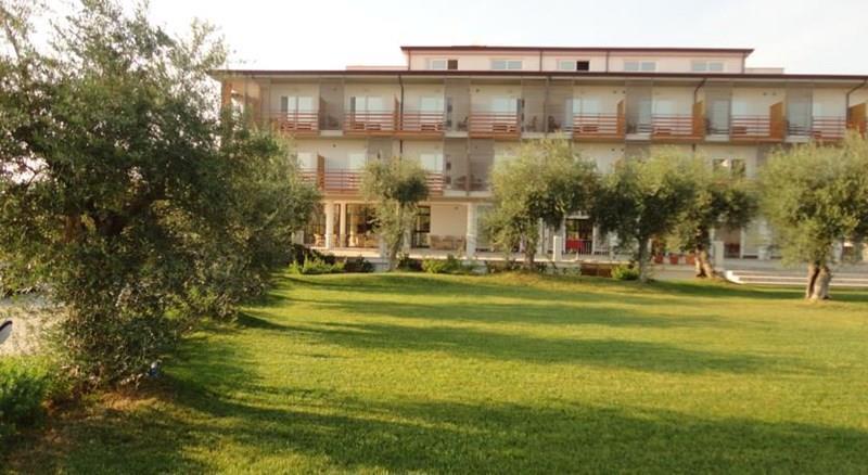 Elaia Grand Hotel 3* фотосуреті