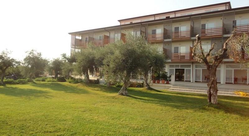 Elaia Grand Hotel 3* суреті