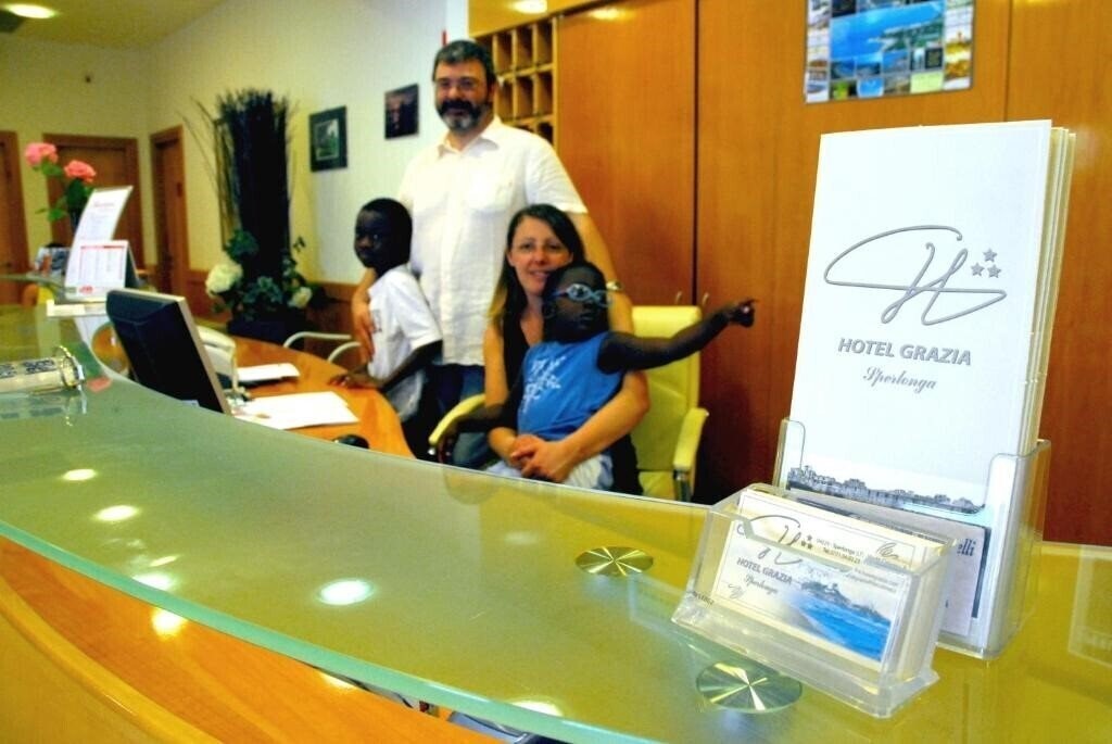 Grazia Hotel 3* фотосуреті