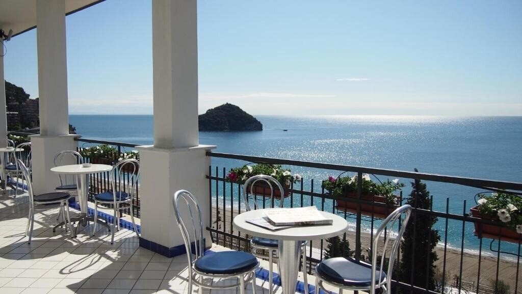 Отель Acqua Novella 4*