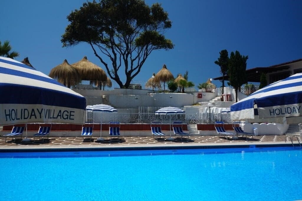 Holiday Village Lido Di Fondi 4* суреті