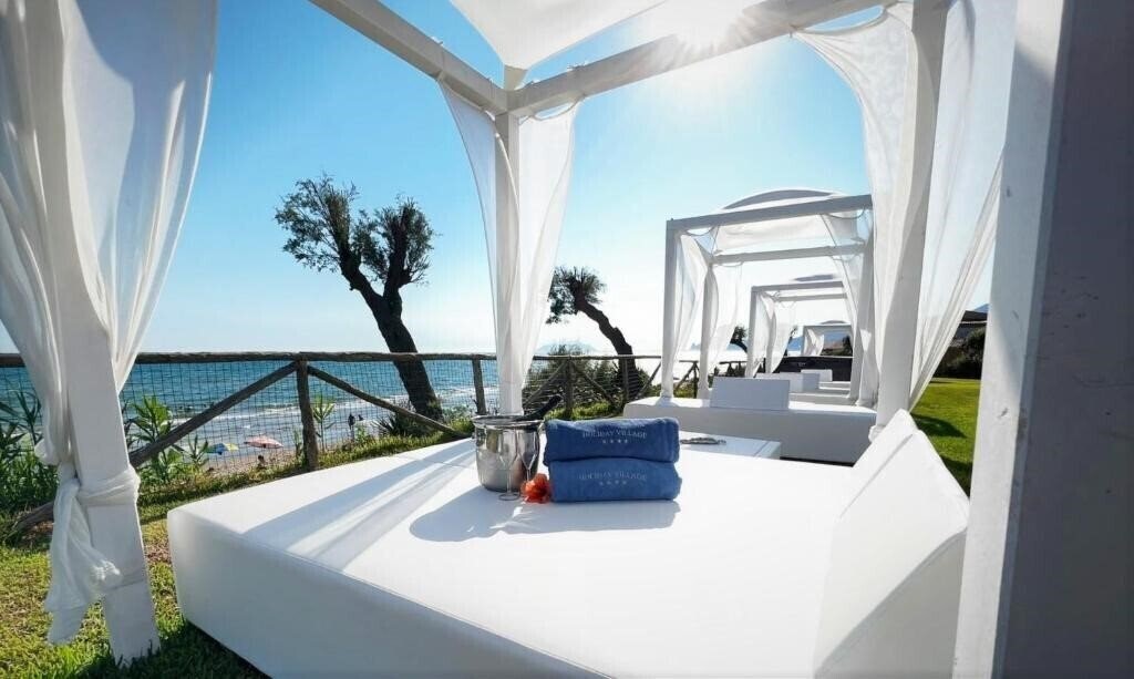 Holiday Village Lido Di Fondi 4* суреті