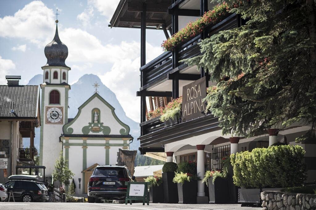 Отель Rosa Alpina Hotel & SPA 5*