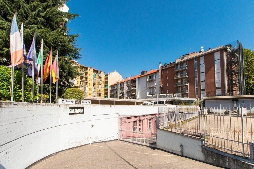 Qualys Royal Torino 4* суреті