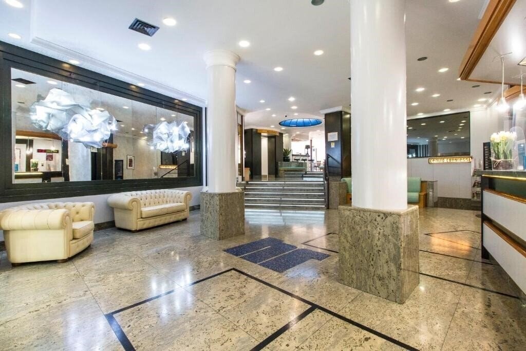 Qualys Royal Torino 4* суреті