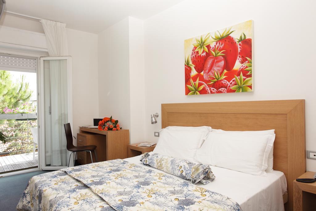 Фото Martini (Pineta) 3*