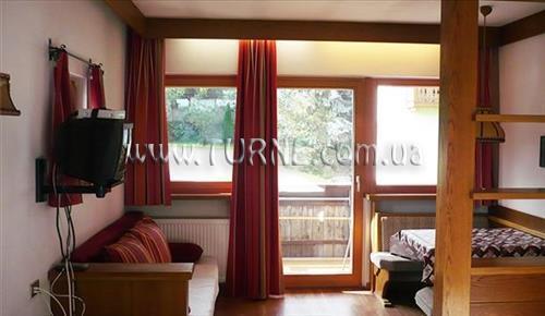 Tantalus 2* қонақ үйі