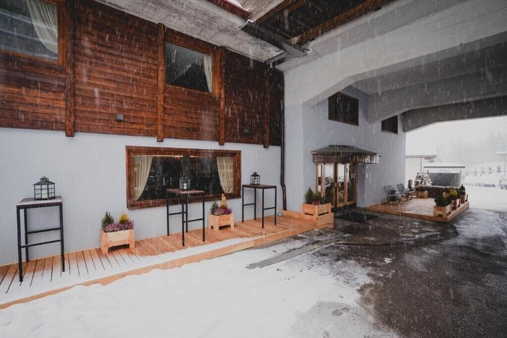 Renzi 3* қонақ үйі