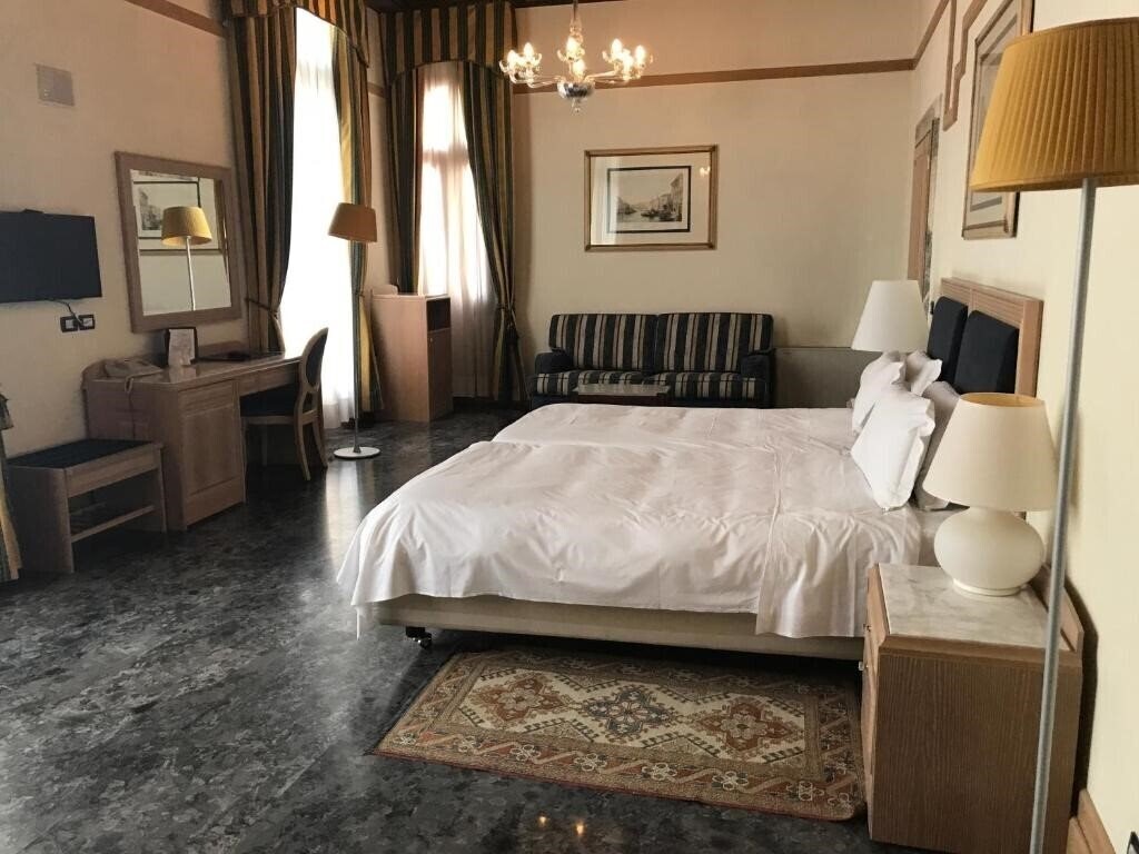 Foscari Palace 4* суреті