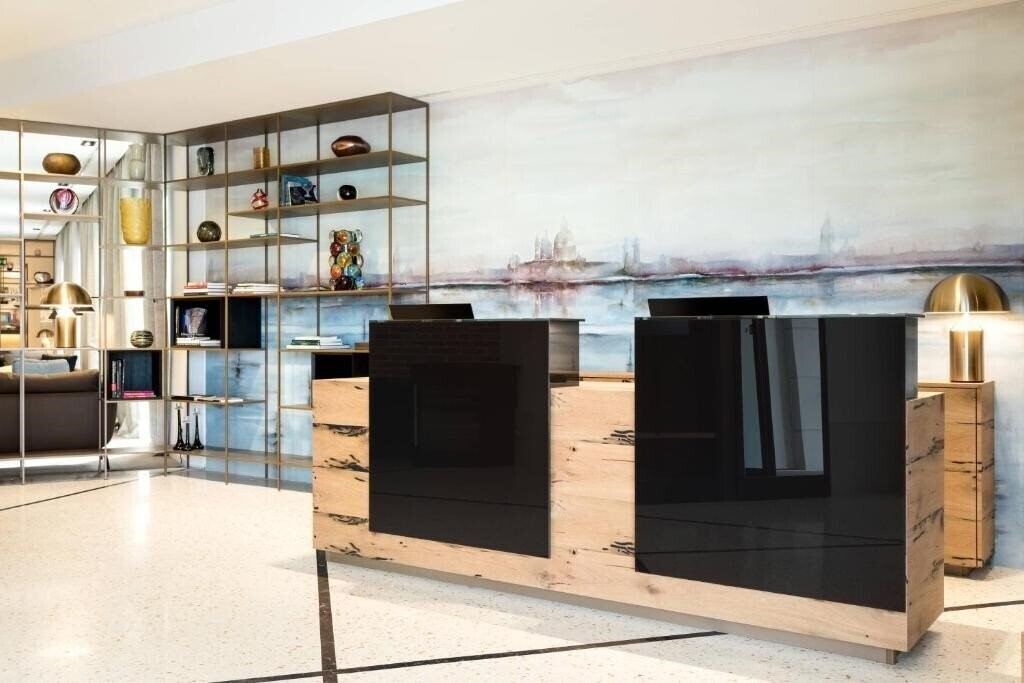 Отель Venezia 3*