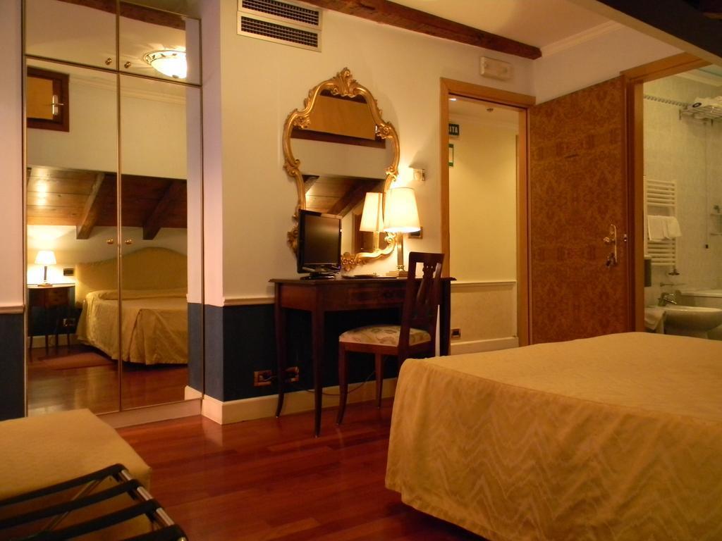 Фотография Hotel Pantalon 3*